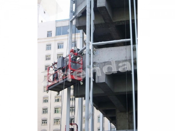 Plate-forme suspendue en acier