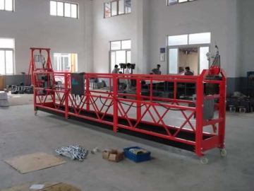 Plate-forme suspendue en acier