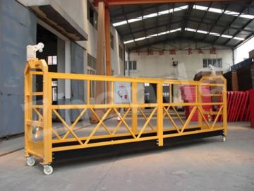 Plate-forme suspendue en acier