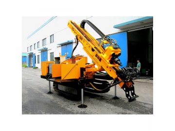 Foreuse hydraulique sur chenilles YGL–100Q