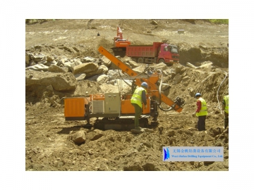 Foreuse hydraulique sur chenilles YGL-130